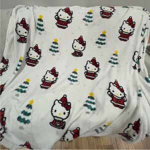 Hello Kitty Holiday Blanket - White and Red ˚˖𓍢ִ໋❀